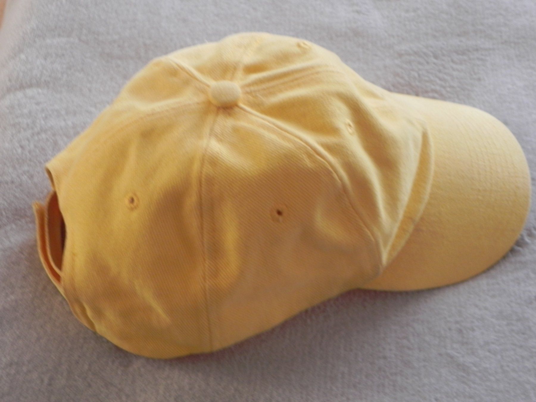 Altro in  Abbigliamento & Accessori: Swiss Post Cap, Gelb – Usato da Stallikon venduto da pcerny16 3