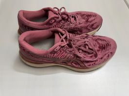 Chaussures de running Asics Gel-Cumulus 23 rose taille 40