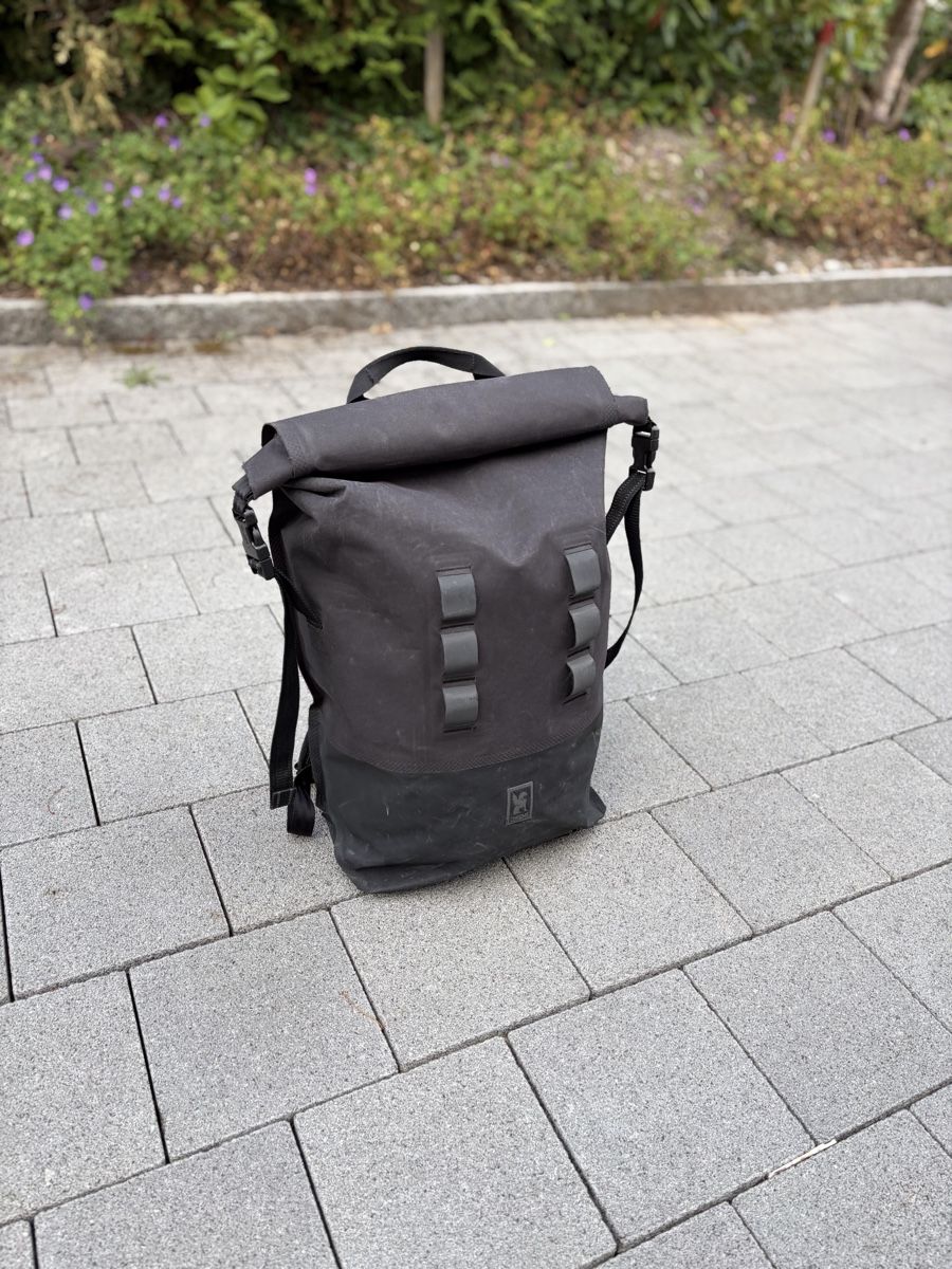 Chrome Rucksäcke: Chrome Rucksack schwarz guter Zustand – Gebraucht aus Thalwil von Counterdude
