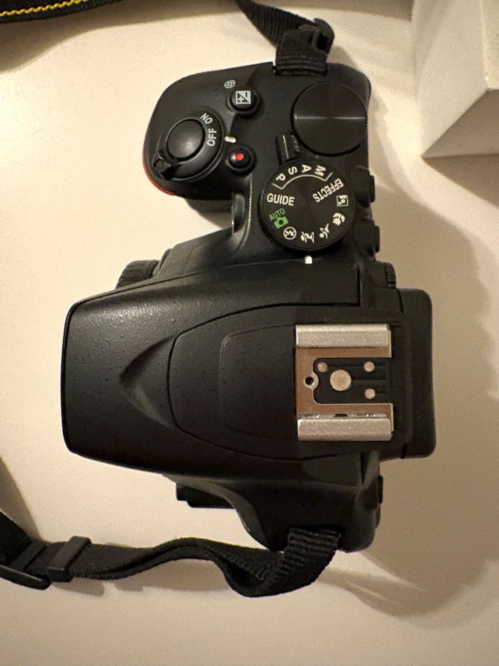 Nikon Fotocamera: Nikon D3500 (ohne Objektiv) – Usato da Benglen venduto da sel_6ydf 2