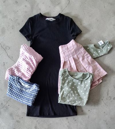 1069 – 5 pièces fille (H&M…) 134-140 (8-10 ans)