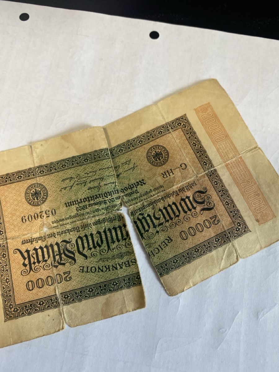 Banknoten: 20000 Mark Reichsbanknote 1923 zerknickt – Gebraucht aus Mörschwil von Marcel4201 2