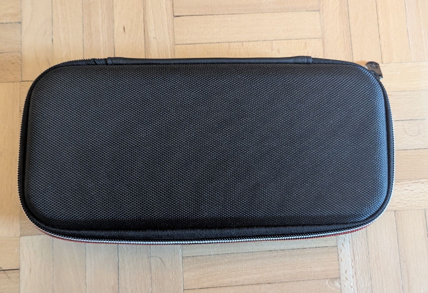 Nintendo Console: Nintendo Switch Mario Edition, wie neu + Case – Usato da Zürich venduto da sim_r6fm 4