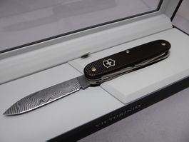 Victorinox 93mm Victorinox Damast 2024 0.8271.J24 Farmer X