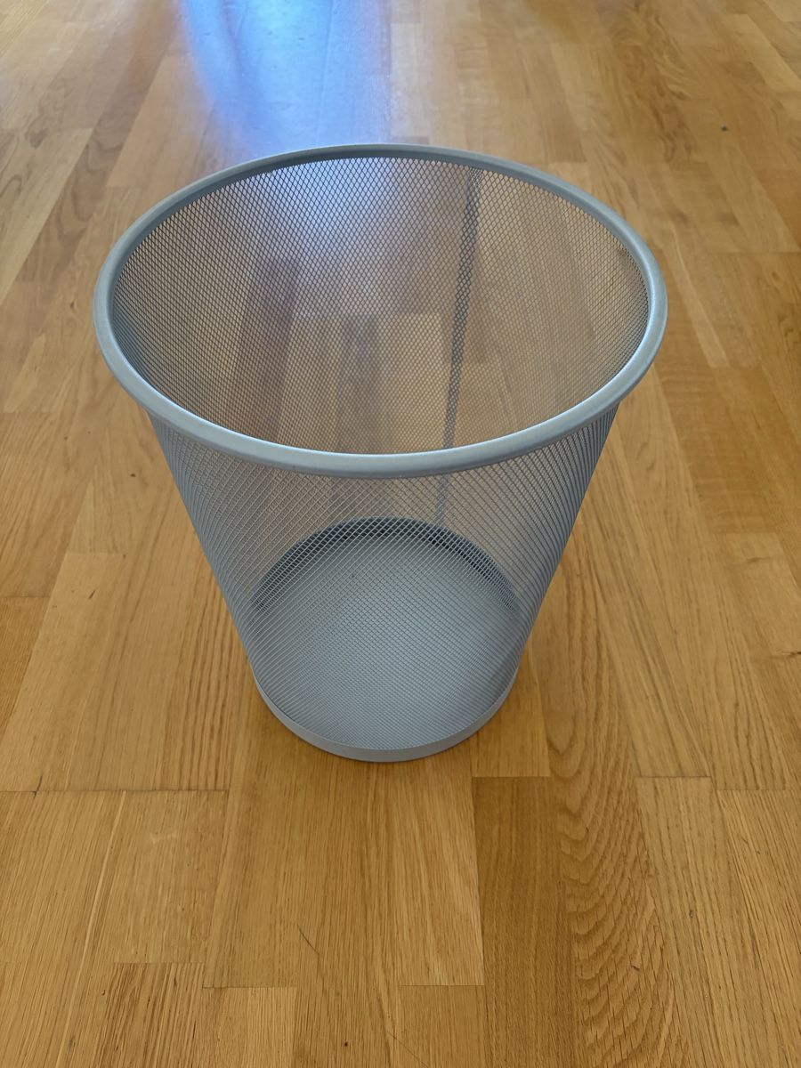 Ikea Abfalleimer: IKEA Trash Can – Gebraucht aus Regensdorf von WetTowel42