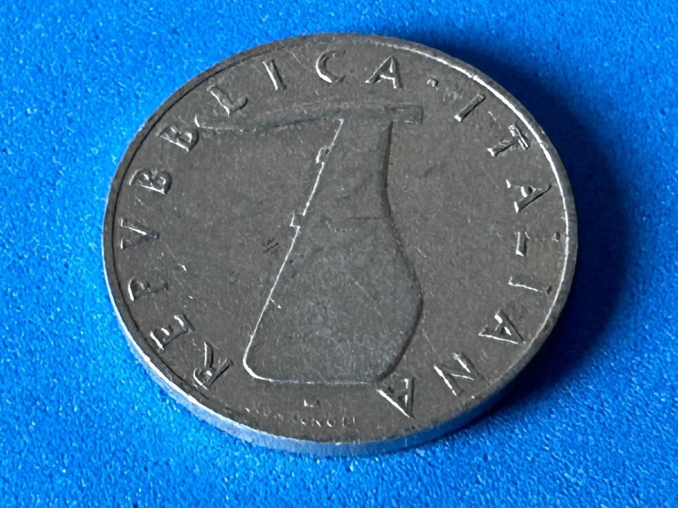 Tutti le monete: Italy - 5 Lire 1953 – Usato da Corcelles NE venduto da AJKader 1