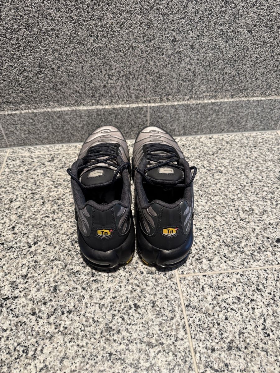 Scarpe da uomo: Nike TN  – Nuovo (secondo la descrizione) da Oberentfelden venduto da gjo_gyr6 2