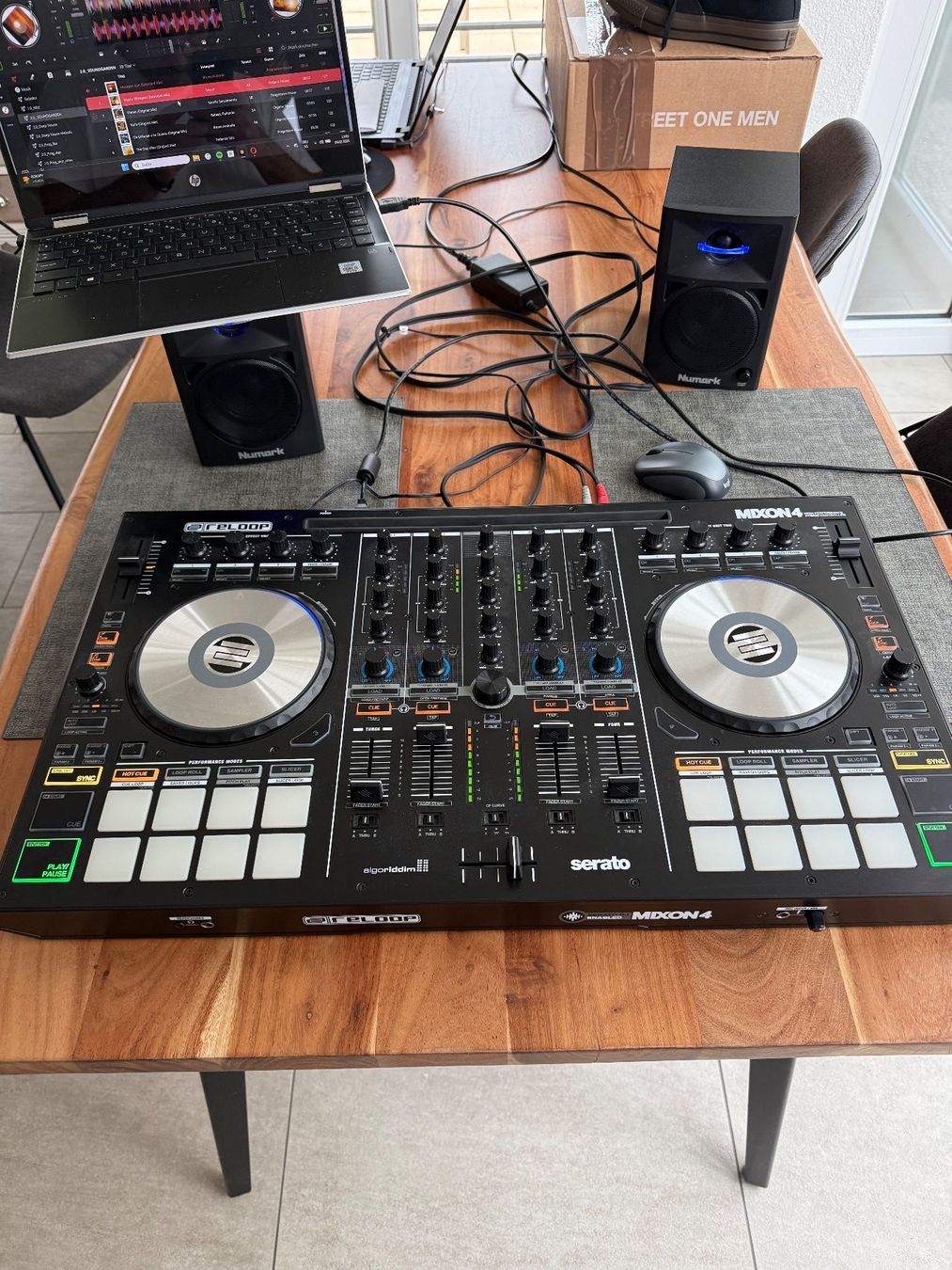 Pioneer Console di mixaggio: DJ CONTROLLER RELOOP – Usato da Oberdorf SO venduto da misijael
