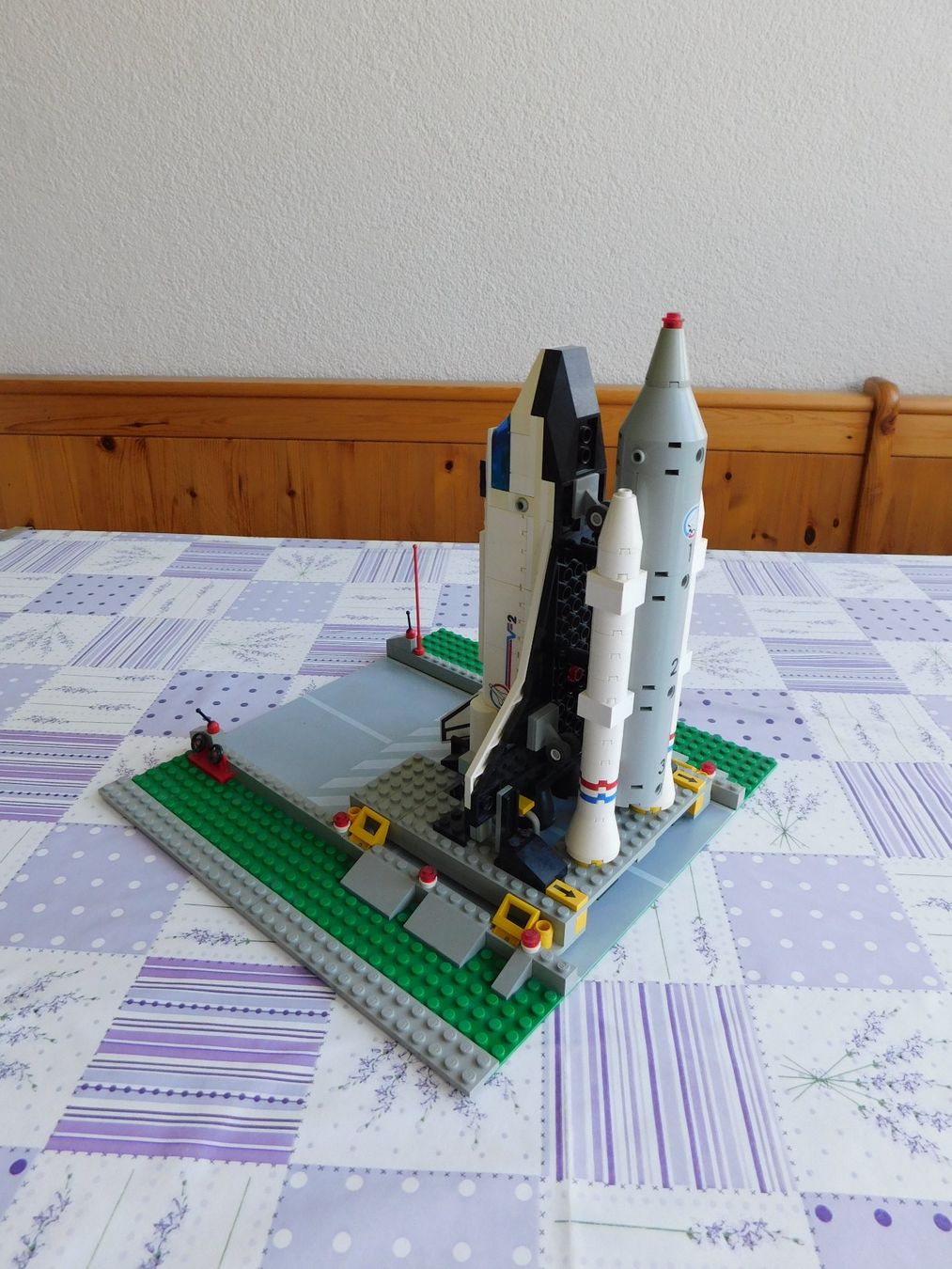 Lego Kit di costruzioni: Lego Spaceshuttle mit Startrampe ohne Rakete – Usato da Strengelbach venduto da Wedi73 3