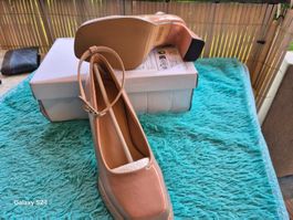 Nude Lackpumps, Gr.39 -chaussures été nr 39
