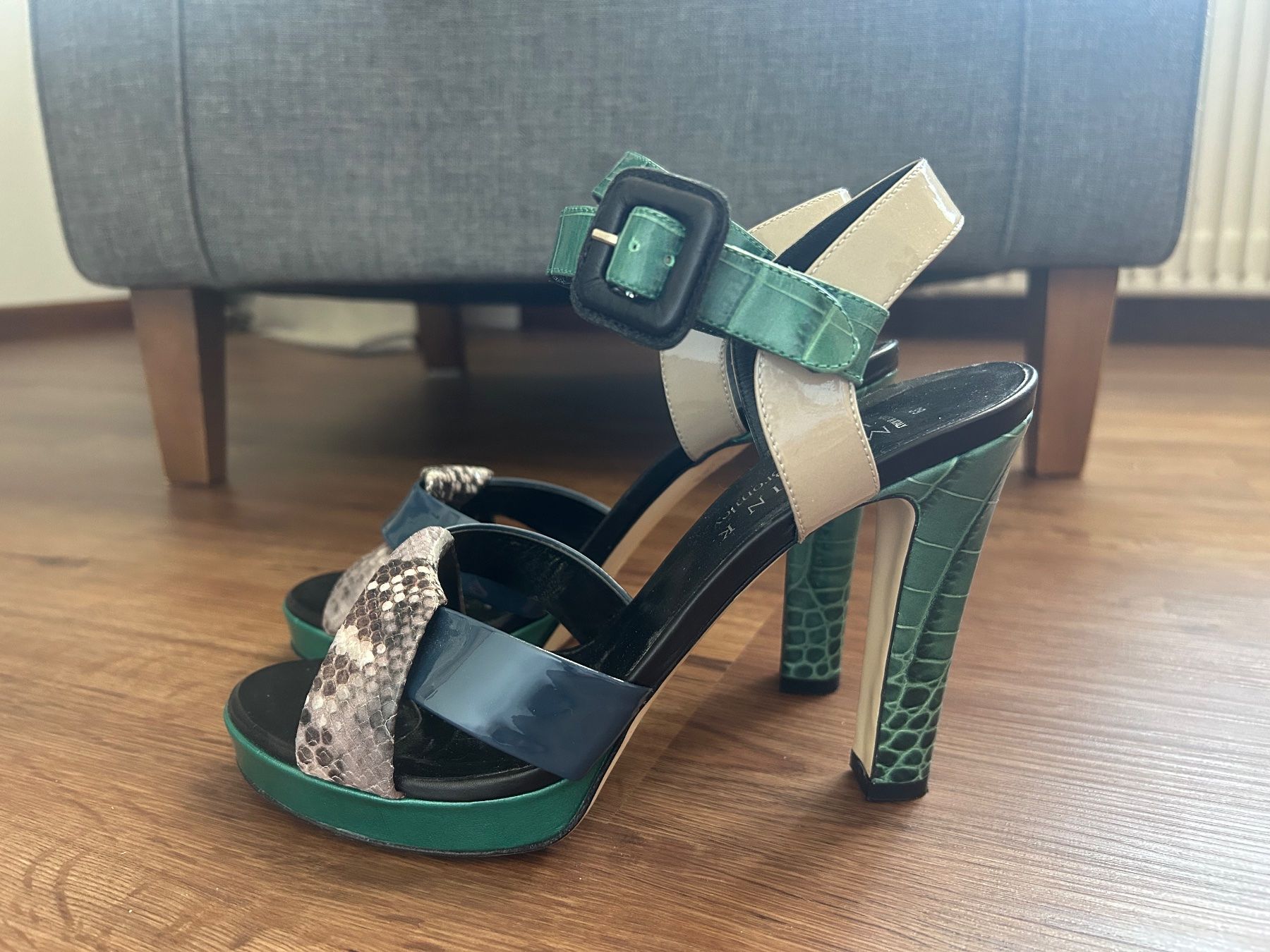 Scarpe da donna: Stiletto Sandalen Gr39 Marvin K. – Usato da Hergiswil NW venduto da lar_zkp7