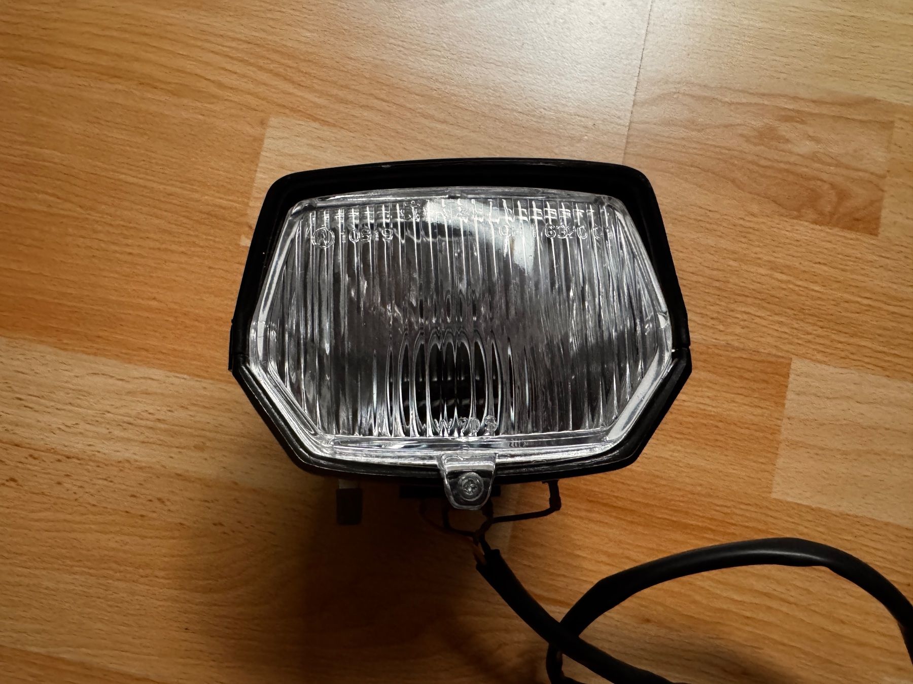 Fari: Puch Maxi Scheinwerfer Eckig - Original – Usato da Worben venduto da Modellfan 1