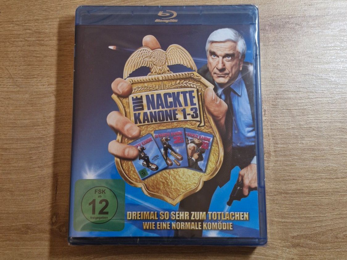 Tutti i DVDs: Die nackte Kanone 1-3 NEU OVP Bluray – Nuovo e nell'imballaggio originale da Pfungen venduto da Whitie