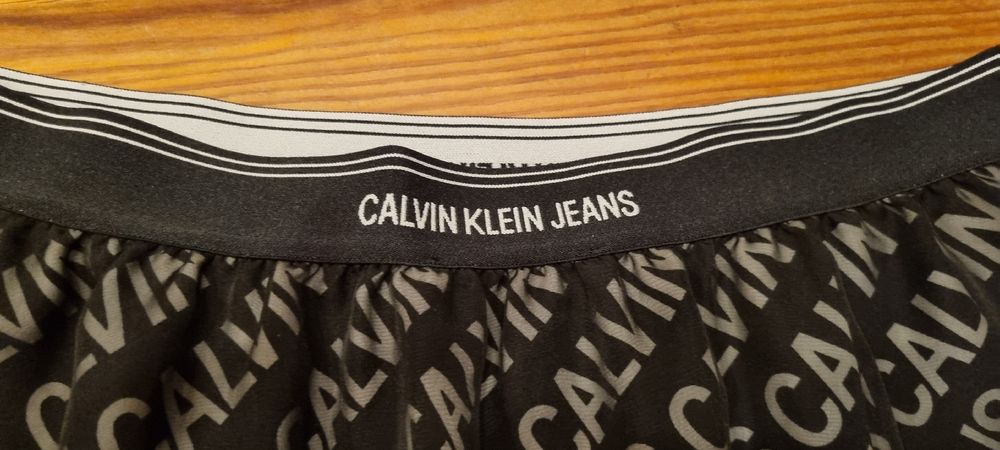 Calvin Klein Jupes: Jupe Calvin Klein, taille M, noire – Neuf (Voir description) à Loveresse par didana 1