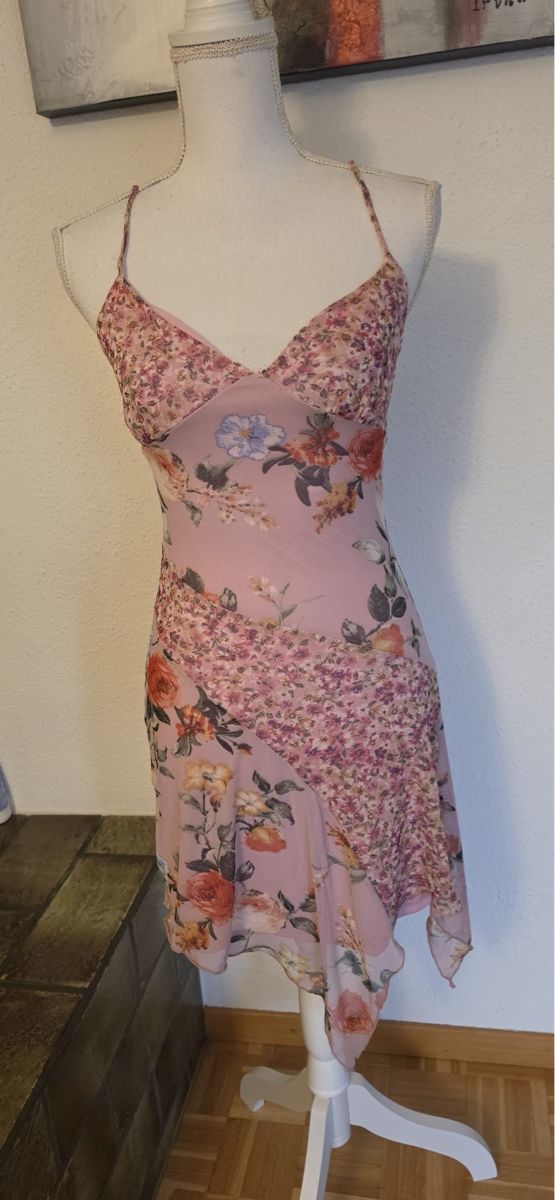 Vestiti: Leichtes Sommerkleid Gr. S, Blumenmuster,  – Usato da St. Gallen venduto da mania03