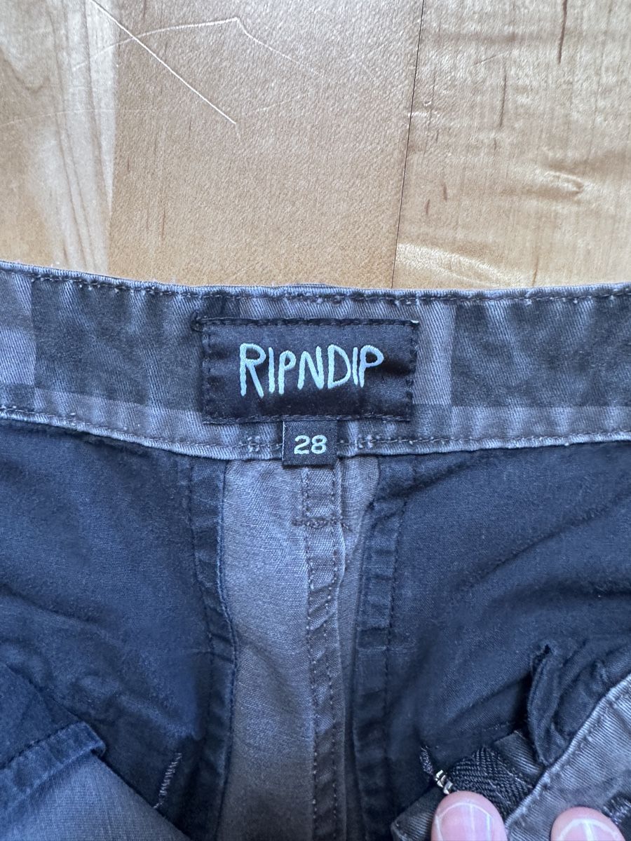 Ripndip Pantaloni: Ripndip Hose Grösse 28 – Usato da Zürich venduto da Misus.Flohmi 1