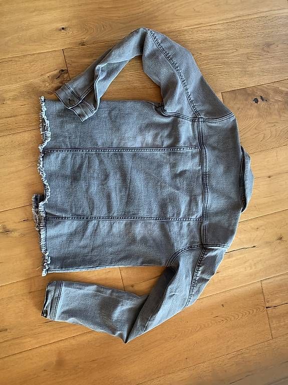 Giacche & Cappotti: Veste jean Boboli 14ans – Usato da Suchy venduto da Nanou240579 1