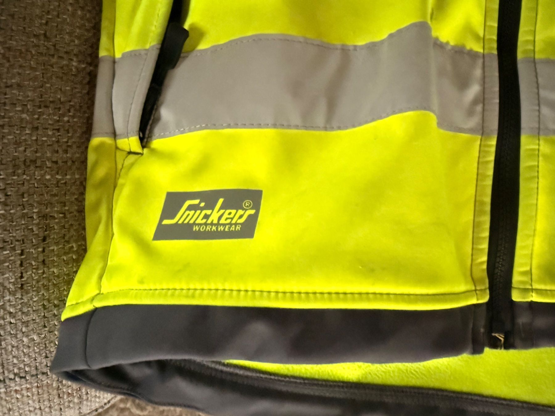 Vestes: Veste Softshell Snickers polaire – D'occasion à Bévilard par min_Bron 1