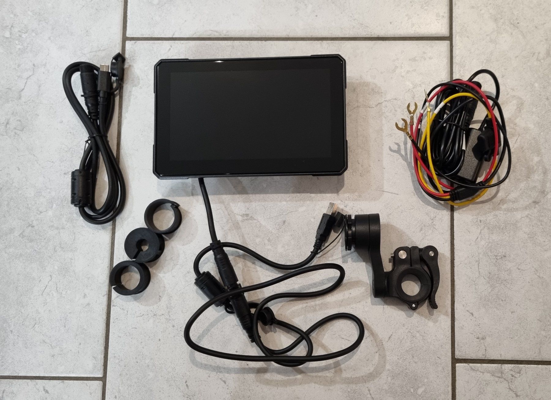 Navigatori: Interphone Sync70 Smart Display mit Zubehör – Usato da Berikon venduto da Meier-HolzerTanja 3