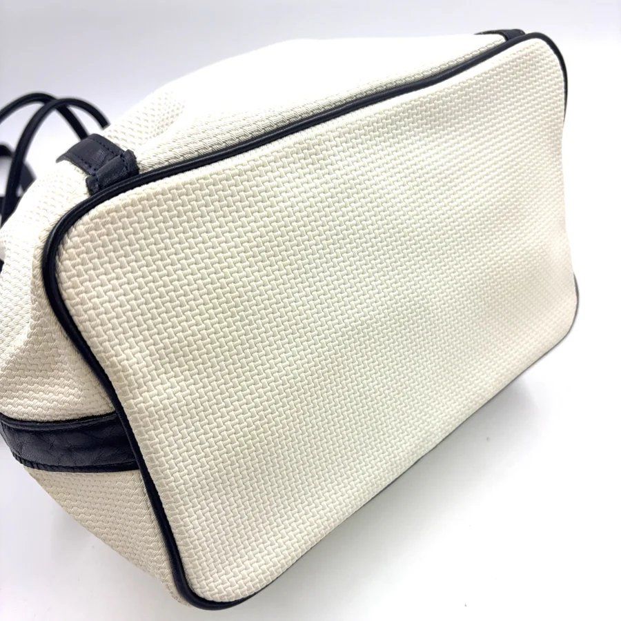 Saint Laurent Borse da donna: YSL Drawstring Shoulder Bag – Usato da Chamoson venduto da Sapoloshop 2