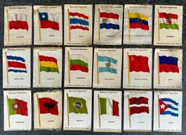 1934 - 18 NATIONAL FLAGS Seide Sammelbilder aus England