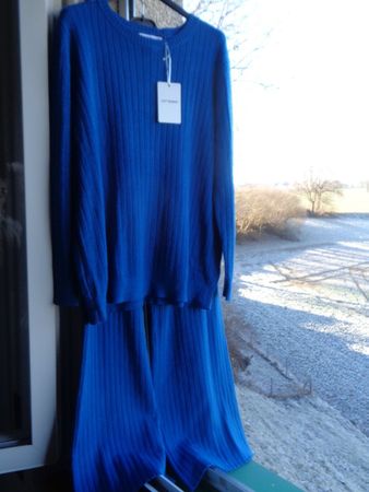 Zweiteiler Pullover/Hose, Gr.M/L, einfarbig