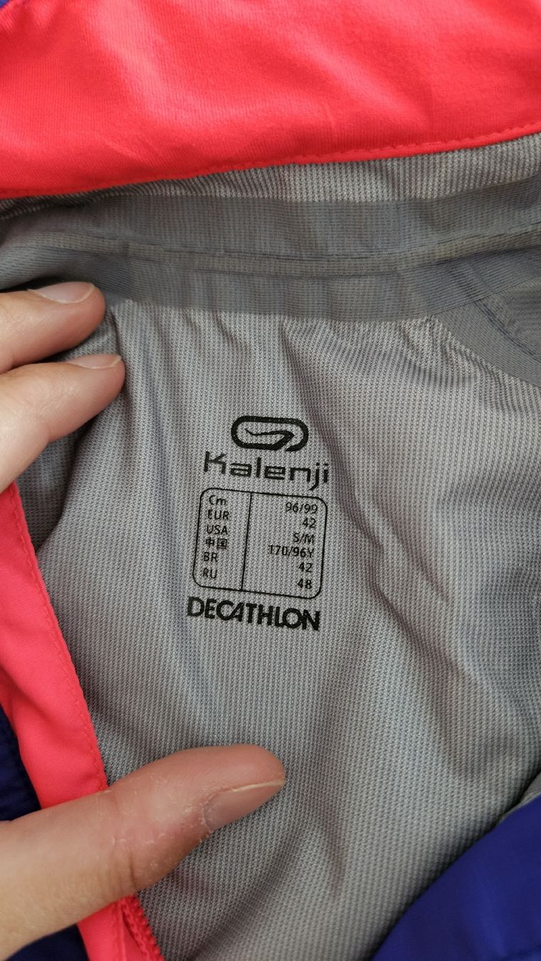 Decathlon Vestes: K-Way Kalenji – D'occasion à Vevey par Macca 1