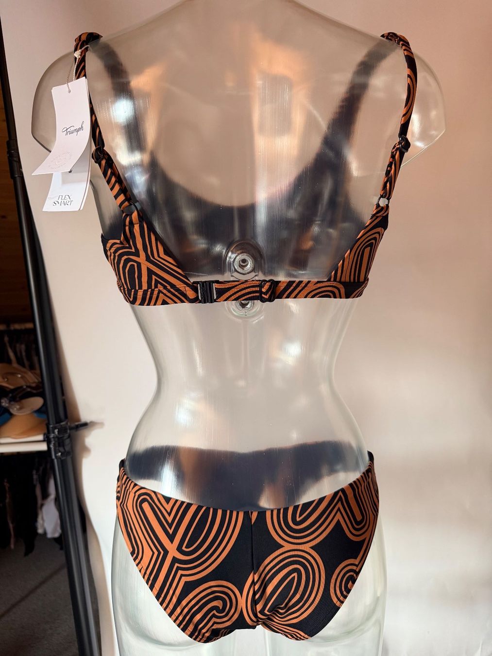 Triumph Costumi da bagno & Bikini: TRIUMPH, Bikini-Top FLEX SMART SUMMER, Grösse 1/S, Schwarz – Nuovo e nell'imballaggio originale da Rudolfstetten venduto da gst_g7xl 2