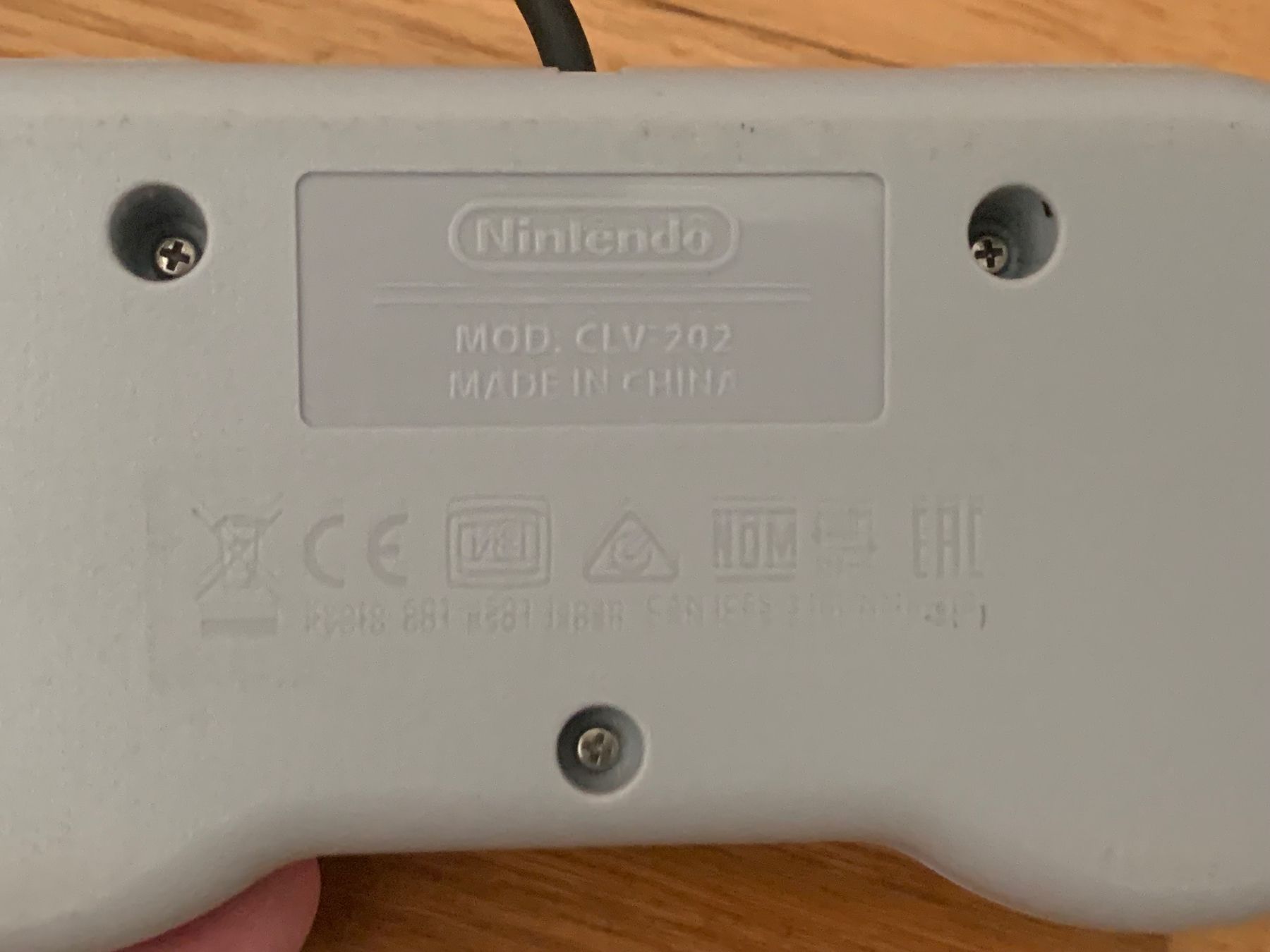 Nintendo Konsolen: Nintendo  2x mini kontroller – Gebraucht aus Winterthur von Doha20 4