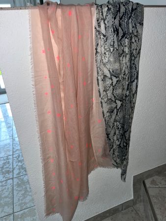 Toller Schal CODELLO in interessanter Farbkombination neu