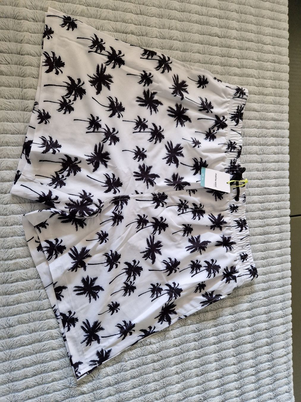 Costumi da bagno: Badehose, Herren, neu, mit Palmenmuster, Grösse L – Nuovo e nell'imballaggio originale da Hindelbank venduto da MRoeth1 3
