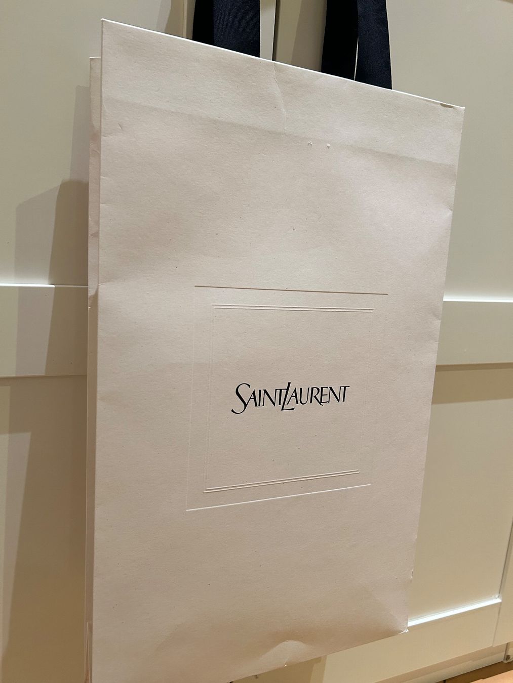 Dior Taschen: Paper bag  Yves Saint Laurent craft – Gebraucht aus Zürich von Ferienan 2
