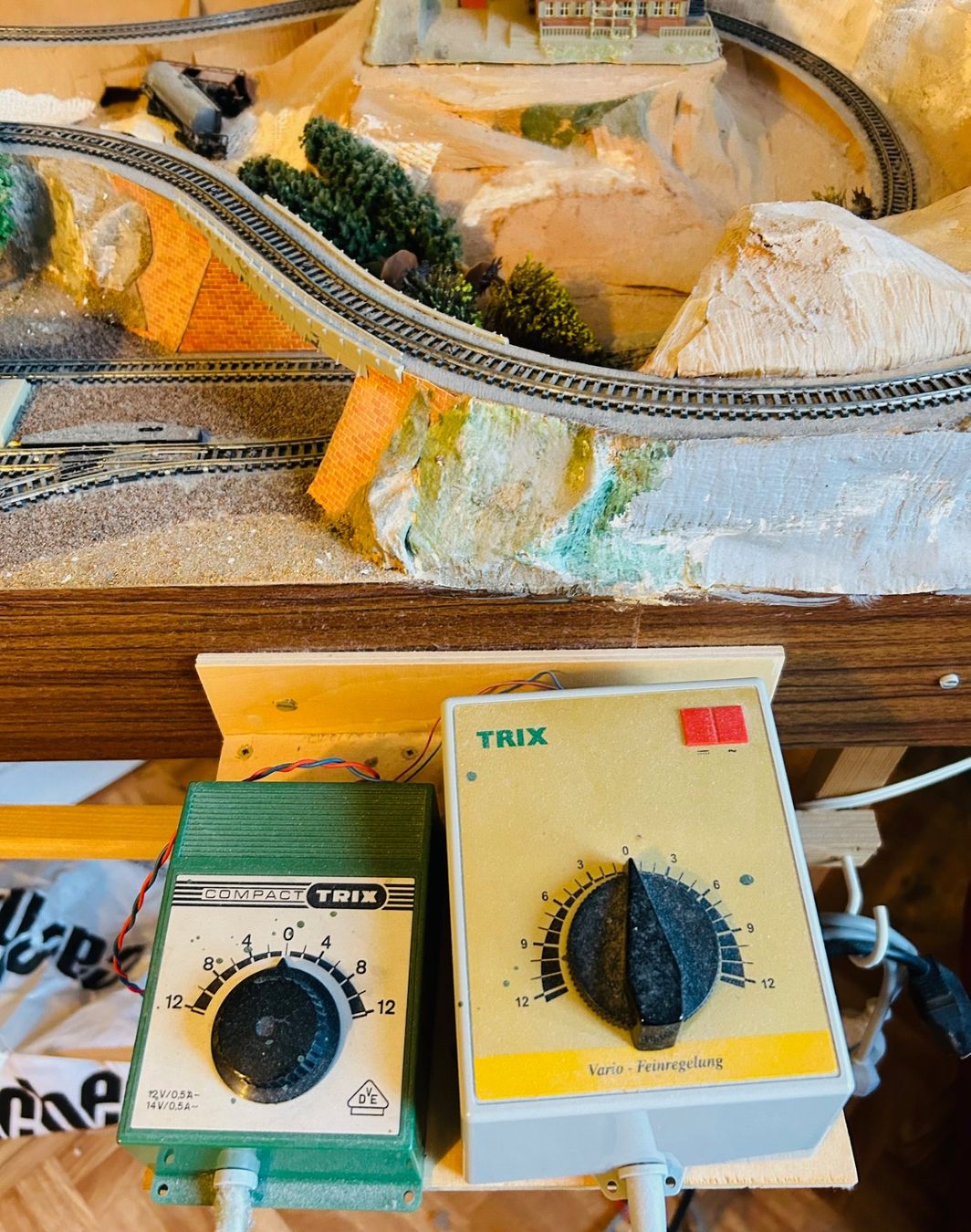 Modelleisenbahnen: Modelleisenbahn vintage – Gebraucht aus Binningen von  7