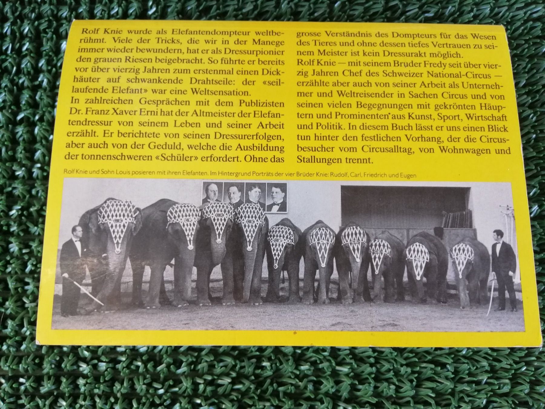 Bücher: Zirkusbuch Knie 1987 – Gebraucht aus Villmergen von MONCHHICHI 6