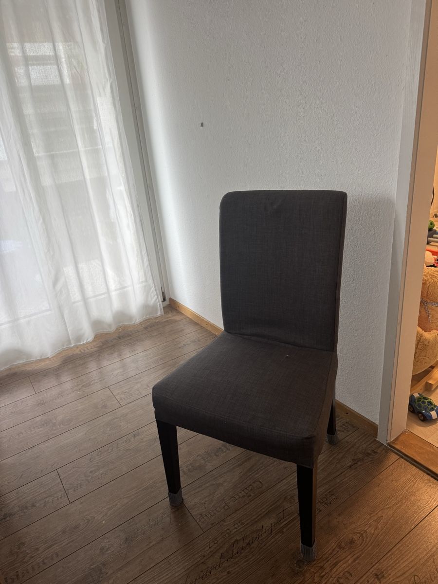 Ikea Sedie: 6 x Grauer Stuhl mit Bezug – Usato da Richterswil venduto da LuluGL
