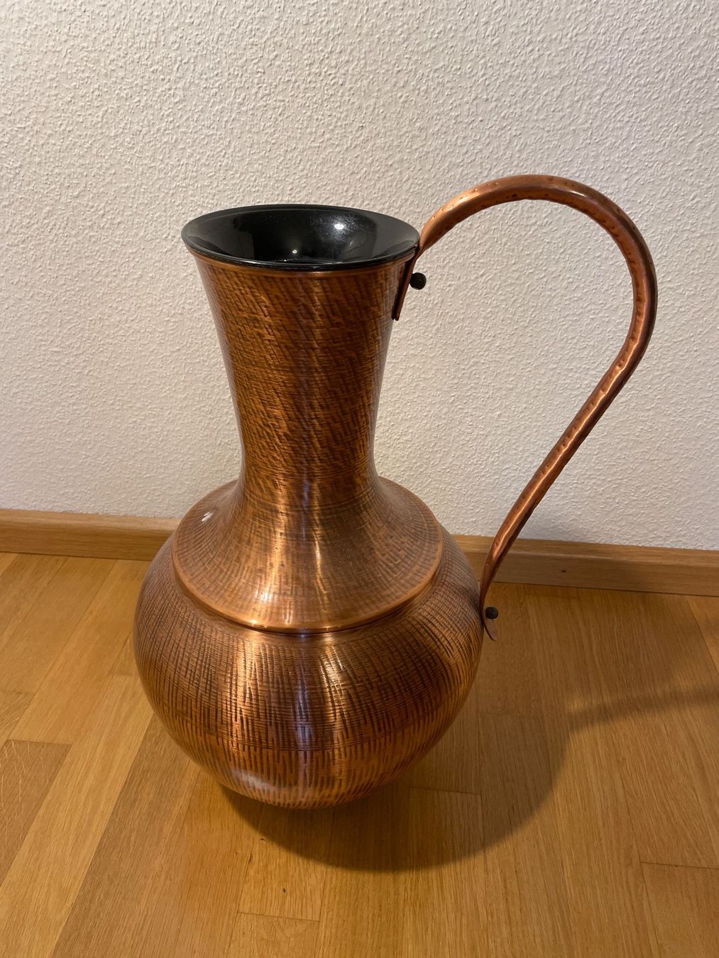 Vasi & Recipienti: Vintage Bodenvase, vermutlich aus Bronze – Usato da Basel venduto da hda_x75p