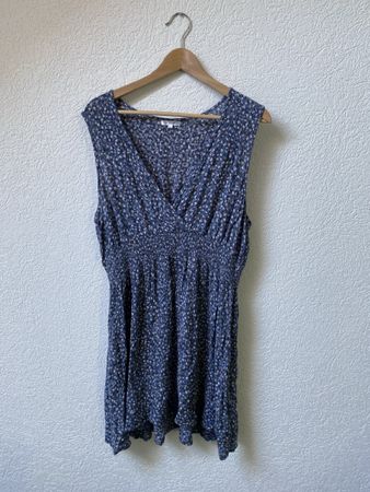 Natura Blumenkleid, Gr. XXL blau-weiss, 100% Rayon