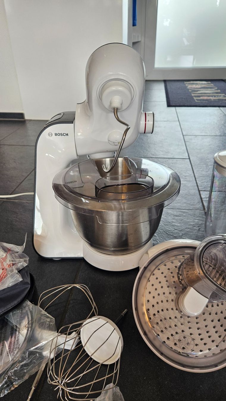 Bosch Küchengeräte: Küchenmaschine – Gebraucht aus Aesch ZH von fellmi_78 1