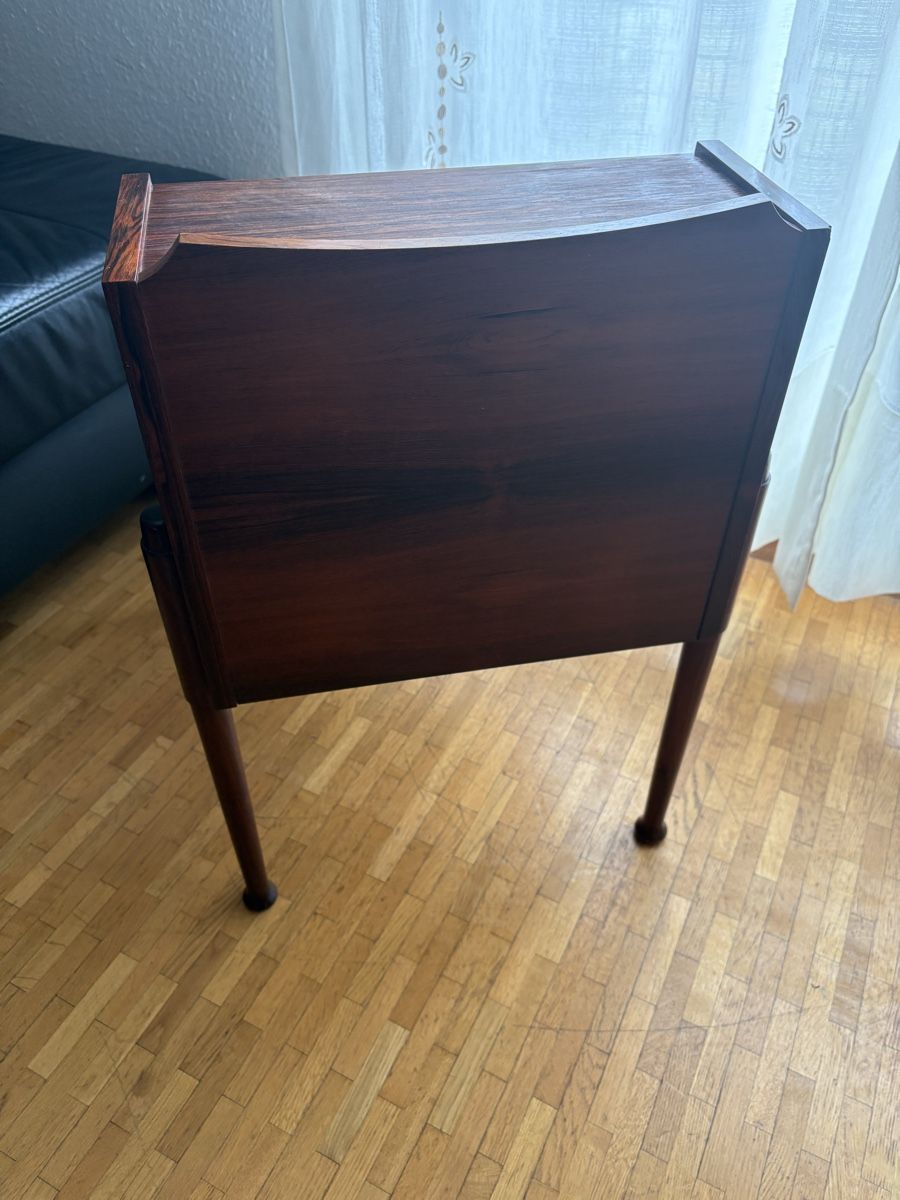 Comodini: Table de chevet ou bout canapé Scandinave – Usato da petit lancy venduto da FerreiraLuis 3