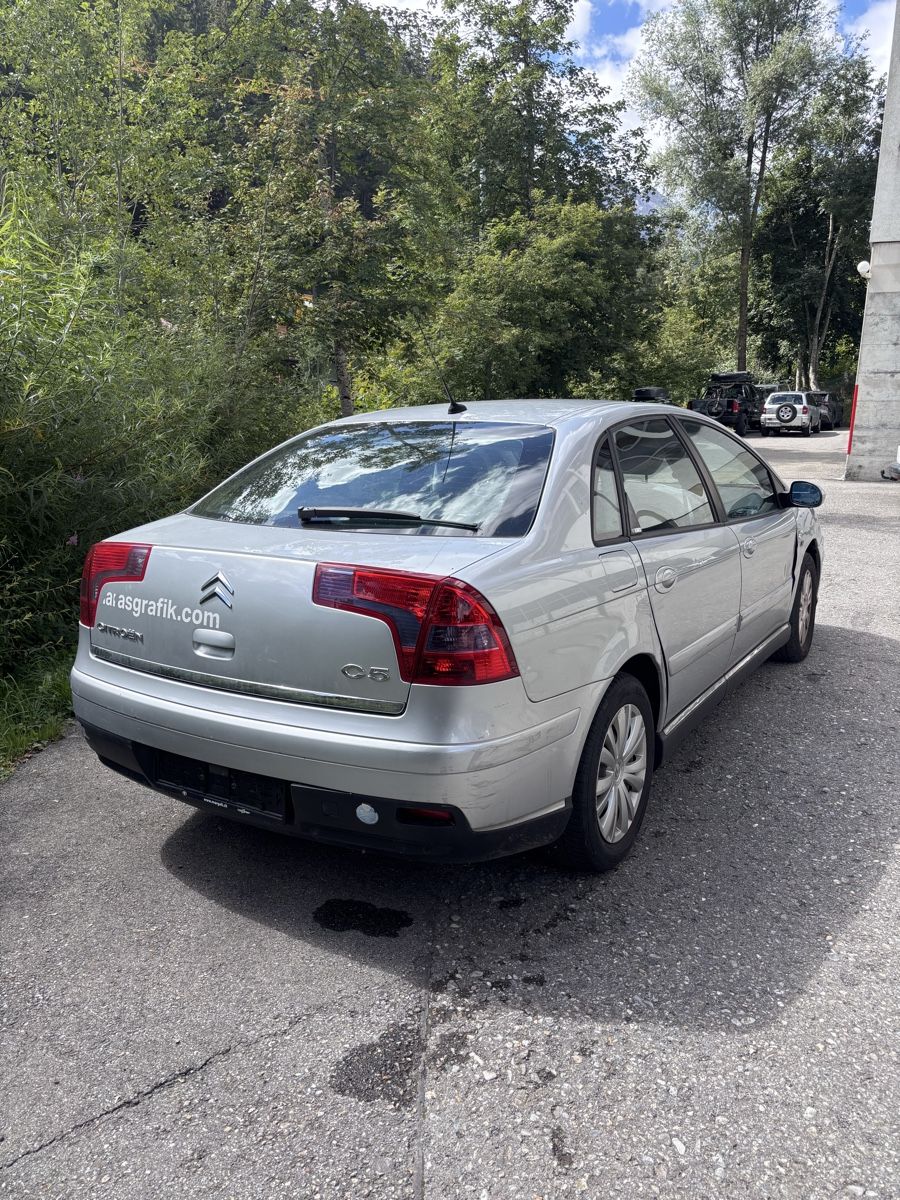 Citroën Automobili: Citroen C5 2.2 HDI – Usato da Adelboden venduto da Ninojosi 2