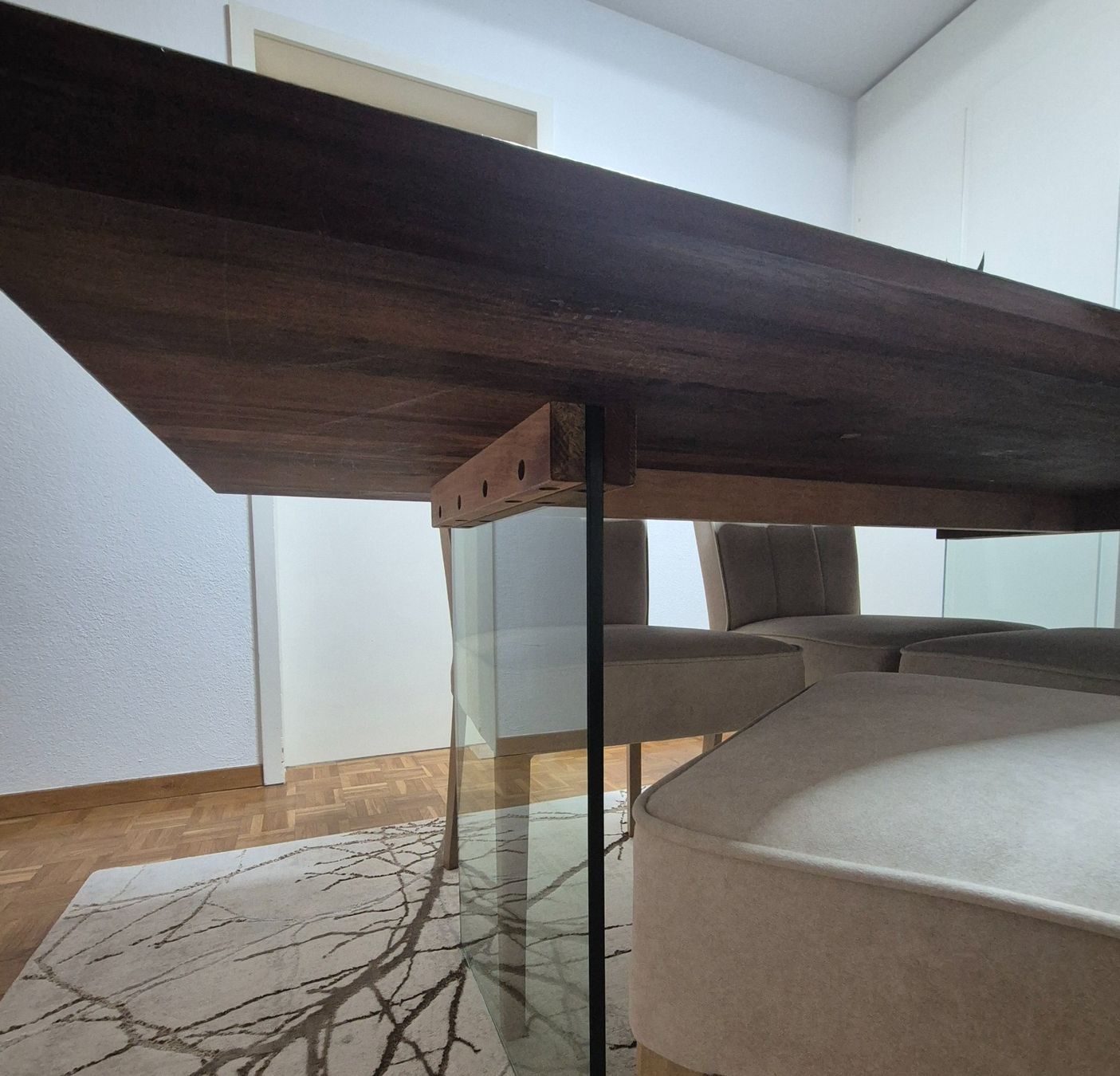 Set de table et chaises: Esstisch mit  Stühlen – D'occasion à Mellingen par Loewe2006 6