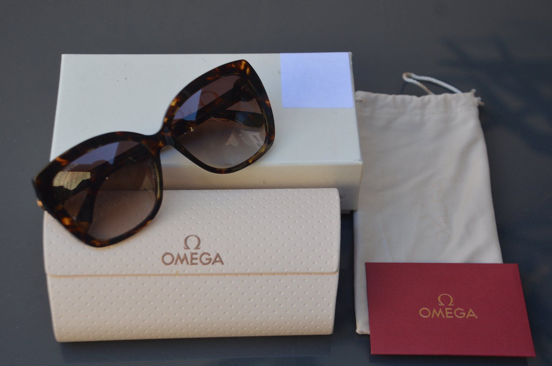 Brillen & Gläser: Sonnenbrille / Lunettes de soleil  Omega – Gebraucht aus Collonges von Auganien