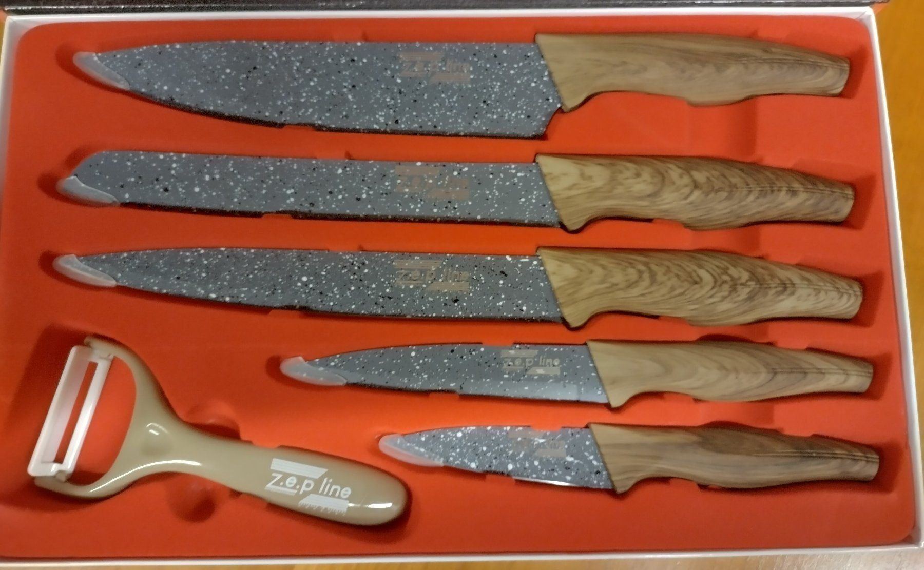 Coltelli: Profi Küchenmesser / Messerset – Nuovo e nell'imballaggio originale da Arth venduto da QualiTopp 2