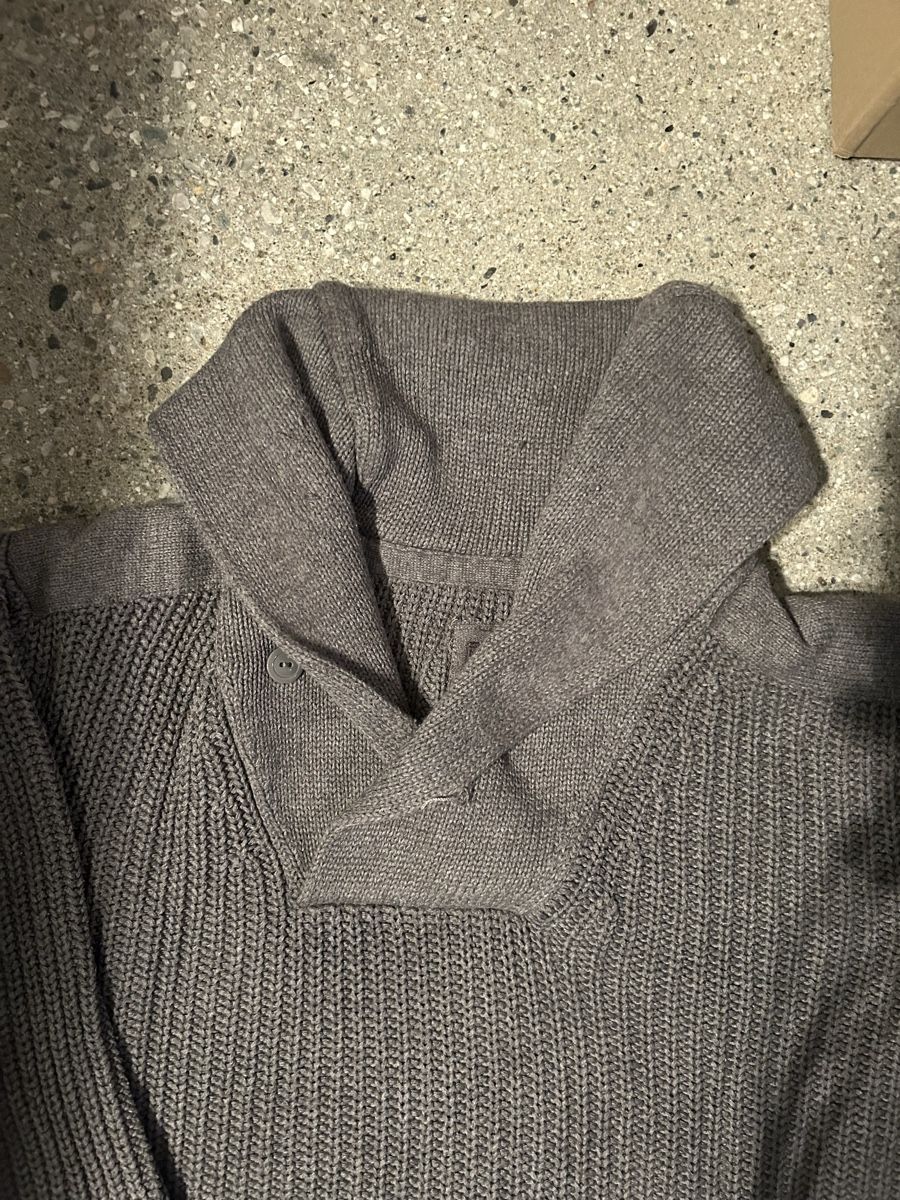 H&M Pullover & Sweatshirts: Pull hiver homme hm – Gebraucht aus Sion von tchana77 1