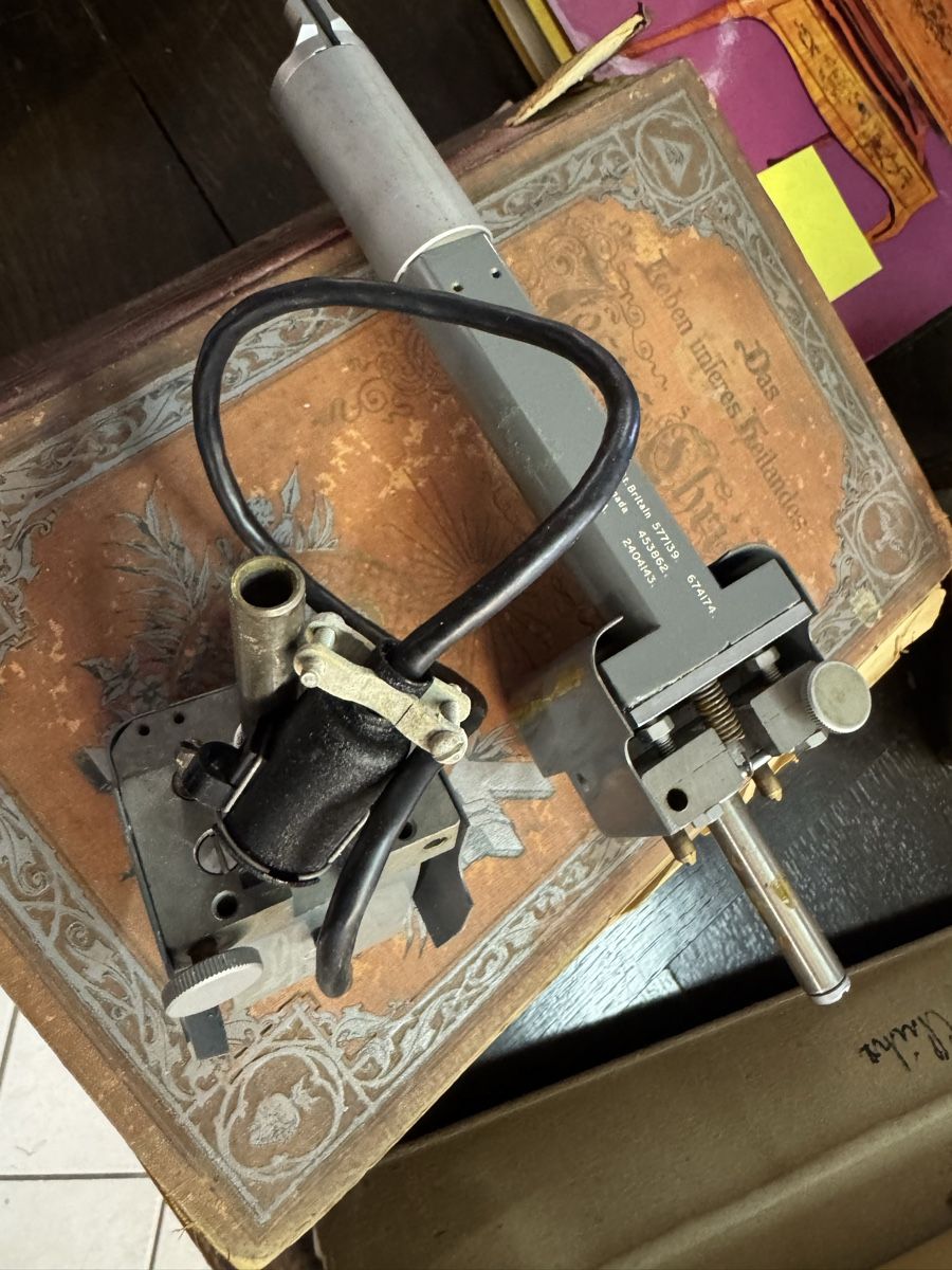 Messen: Taylor Hobson 112/629 Mikrometer Micro-Alignment Teleskopsta – Gebraucht aus Frasnacht von Kulturpalast 4