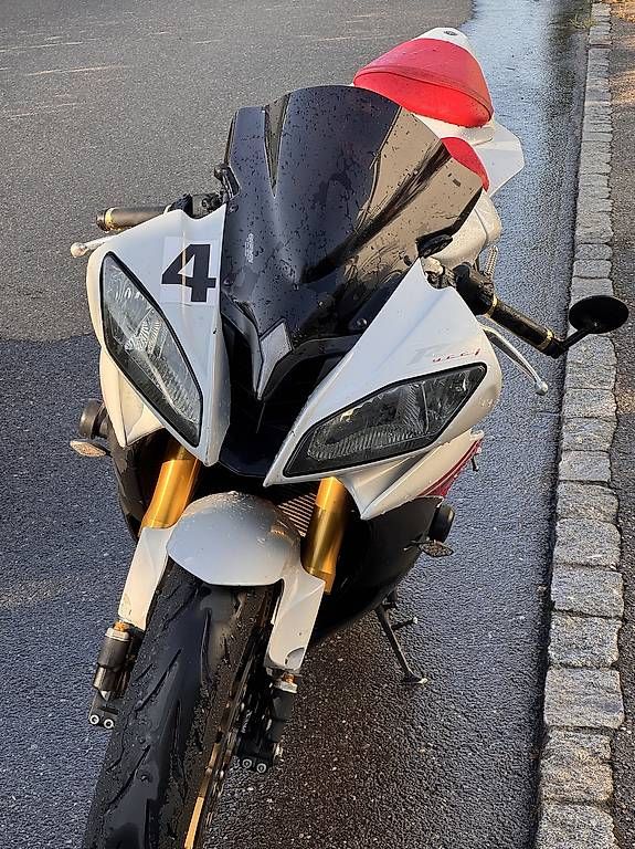 Strada: Yamaha R6 RJ15 – Usato da Spiegel b. Bern venduto da maxB56 4