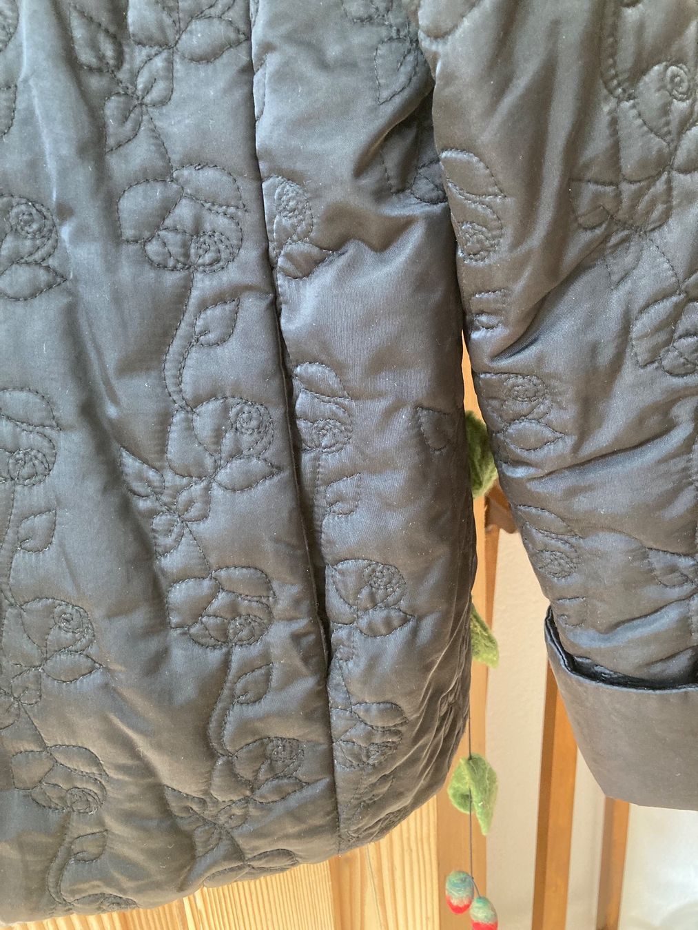 Giacche: Wunderbare Steppjacke 42/44 schwarz – Usato da Schaffhausen venduto da christamawe 4