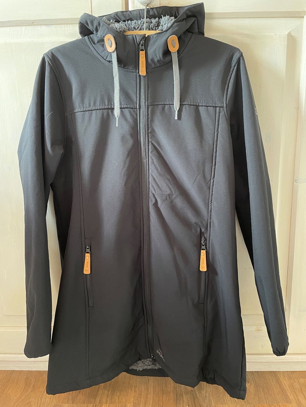 Giacche: Trespass Softshell Jacke Damen schwarz Grösse M – Usato da Lugnorre venduto da SiBu1812
