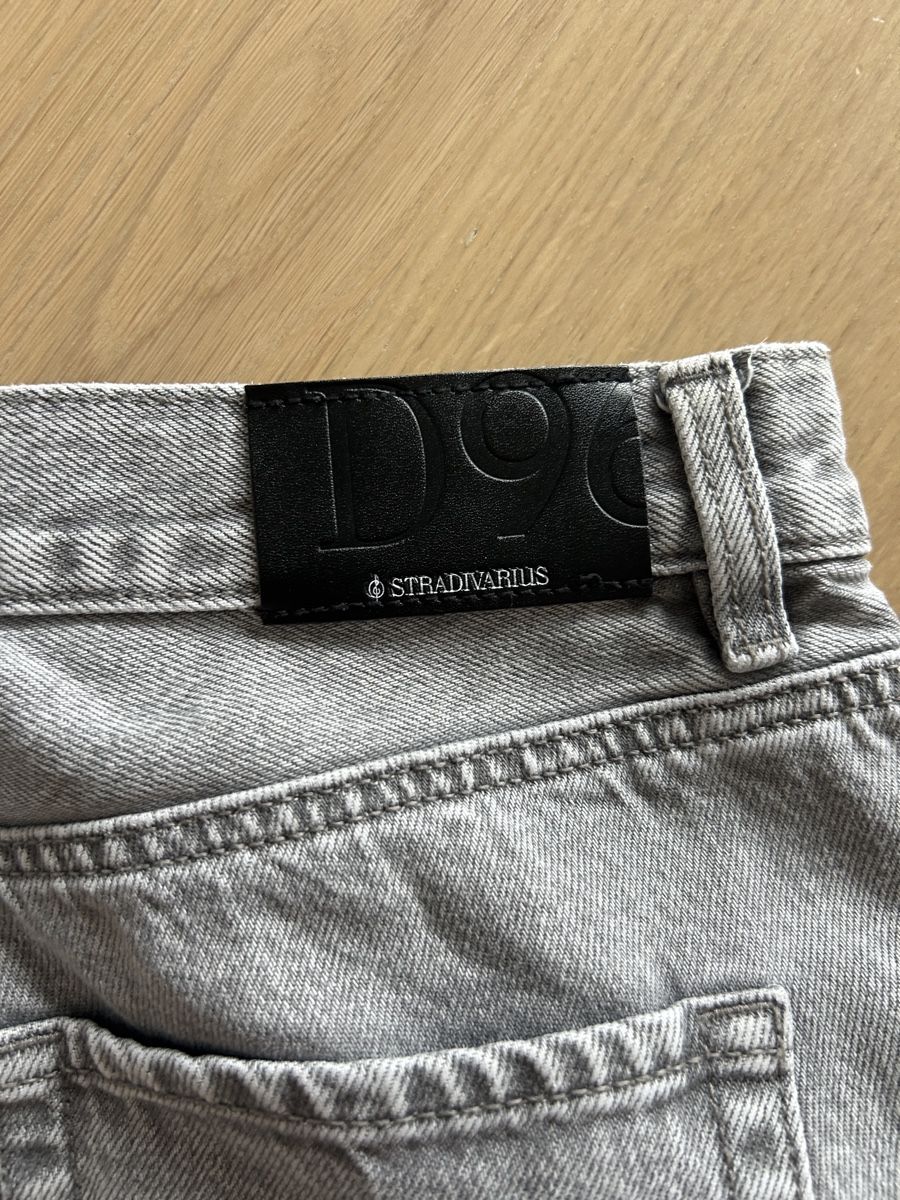 Jeans: Graue Stradivarius Jeans, Gr. 38 – Gebraucht aus Adetswil von jul_qvl5