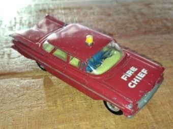 Corgi Toys Modellautos: Corgi Nr. 439 / Chevy Impala Fire Chief 1963 – Gebraucht aus Niederrohrdorf von _Mr.NiceGuy_